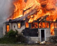 Mơ thấy cháy nhà – Chiêm bao thấy cháy nhà đánh con gì?